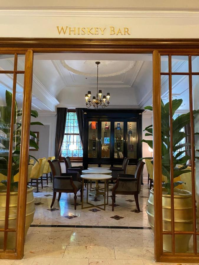 Hotel Taj - Taj ,let Out Privately
